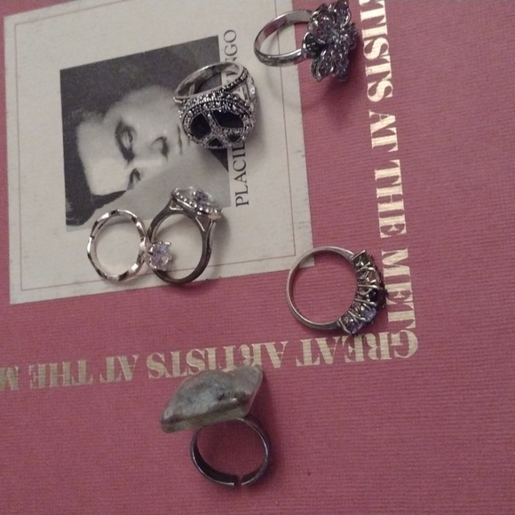 6 Ring Lot - Picture 3 of 3